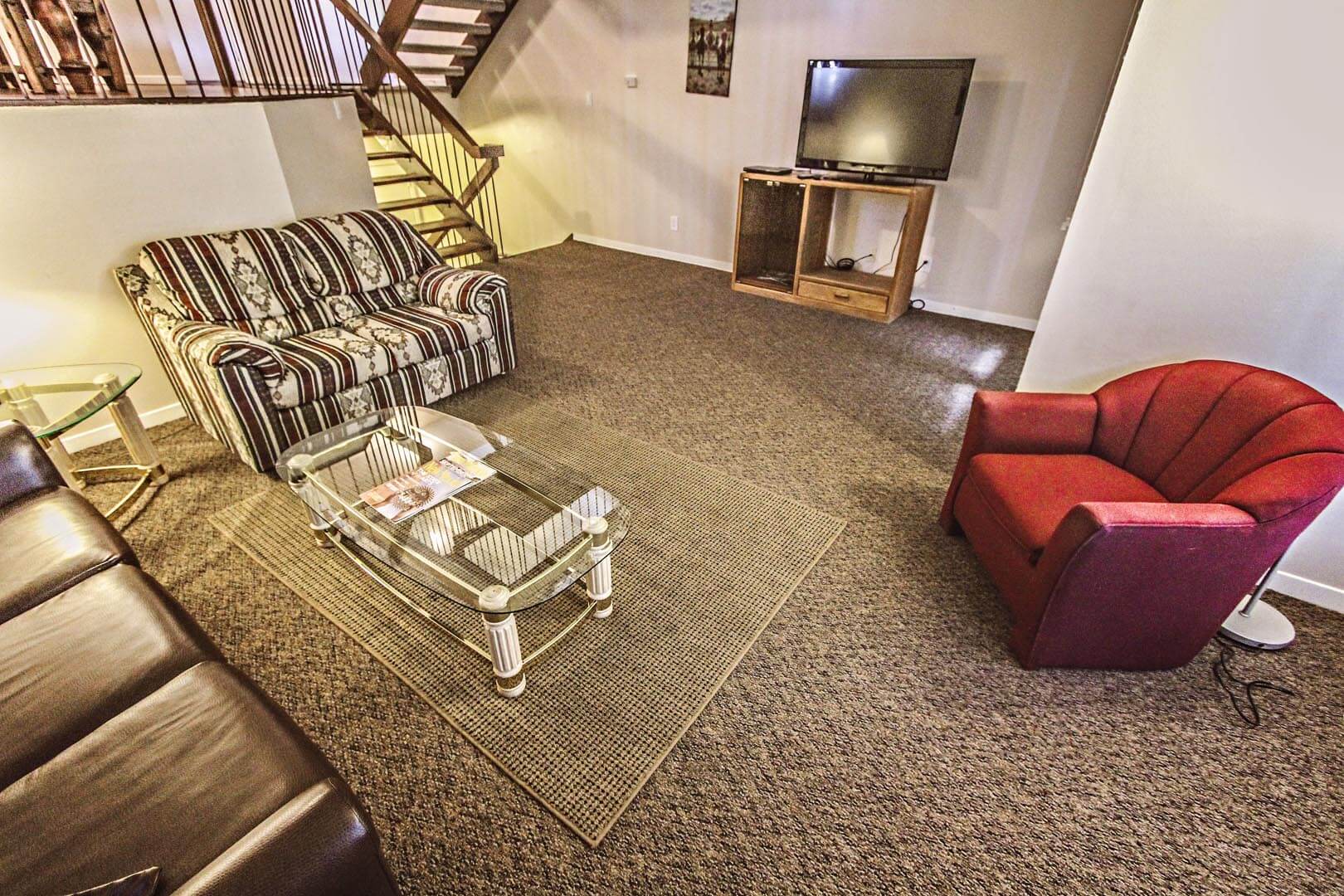A comfy living room at VRI's Ruidoso Downs at Champion Run in New Mexico.